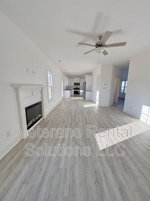 Building Photo - 131 Bourbon St