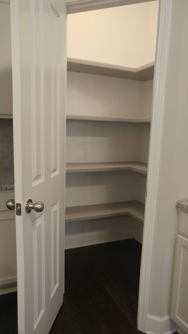 Building Photo - Beautiful 3 Bed 2 Bath Home in Nolensville - With Screened in Back Porch