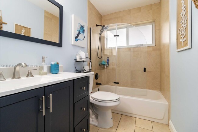 Building Photo - 7108 NW 57th Dr