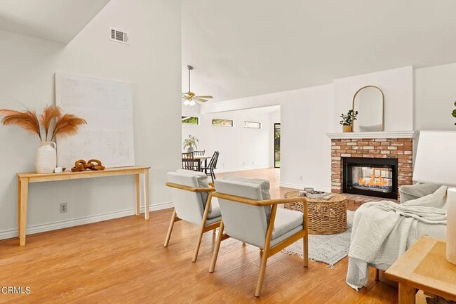 Building Photo - 2226 Sanderling St