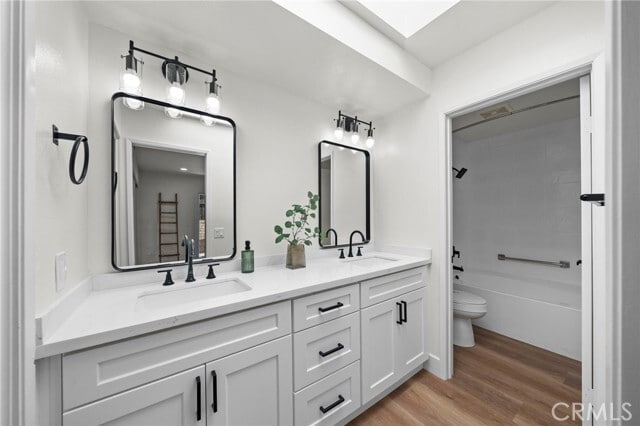 Building Photo - 29589 Mira Loma Dr