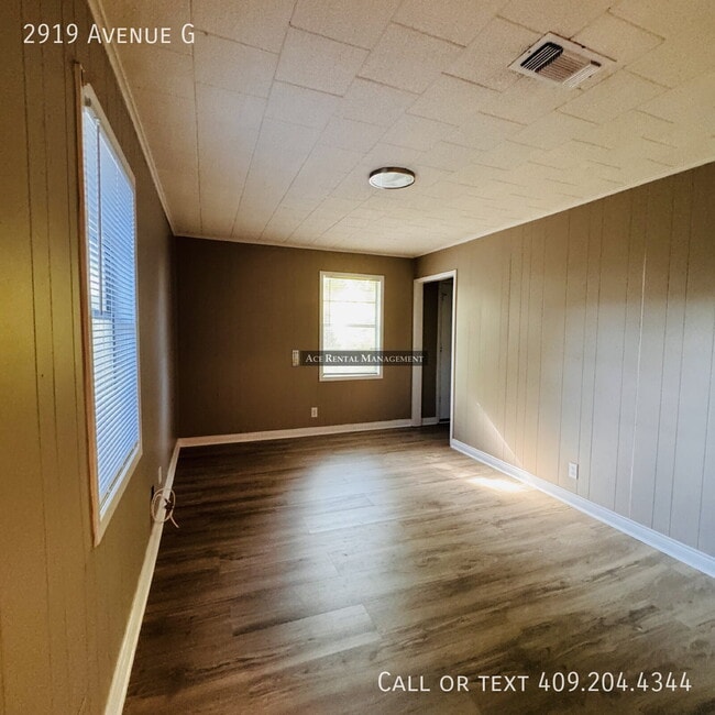 Building Photo - 2919 Avenue G-