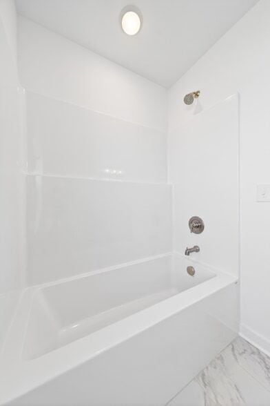 Building Photo - 7060 Sutton Dr