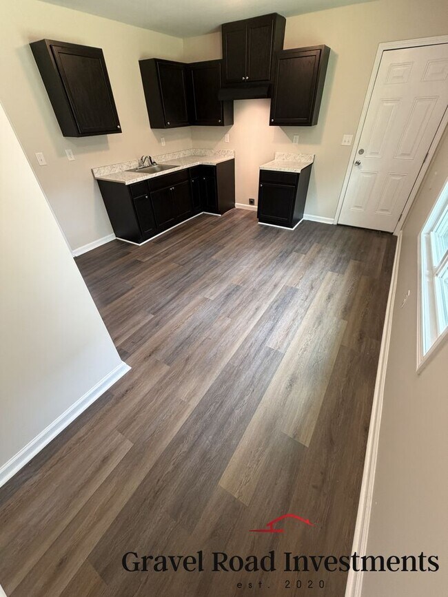 Building Photo - Beautifully Remodeled 4 Bedroom, 2 Bathroom Home for Rent