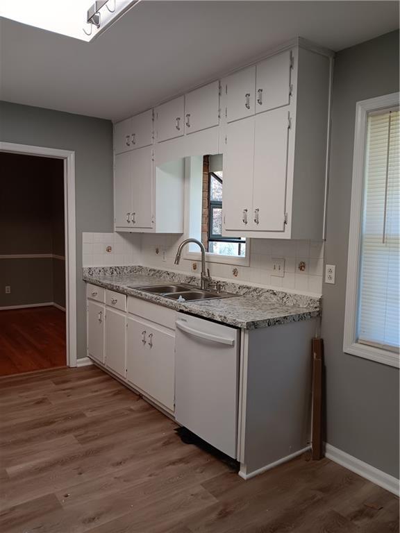 Building Photo - 1415 Bubbling Creek Rd NE