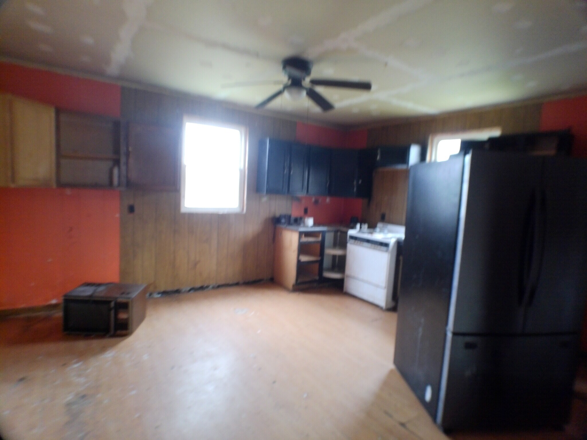 Building Photo - 1035 E Main St