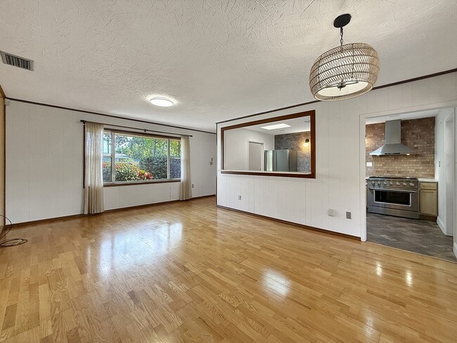 Building Photo - 4517 S Hesperides St