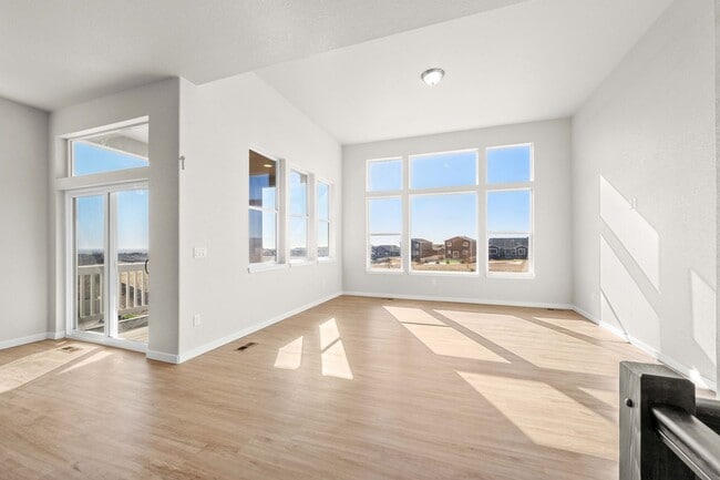 Building Photo - $2700 - 4BR/3.5BA Brand New House in Merid...