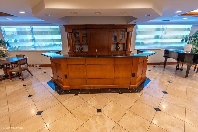 Building Photo - 1801 N Flagler Dr