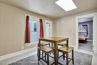 Building Photo - 1107 Hickory St