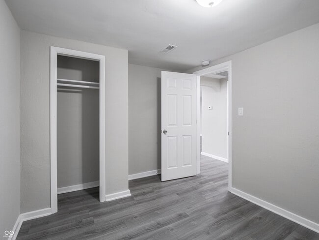 Building Photo - 1141 Temperance Ave