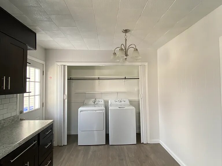 Building Photo - 31 N Park Ave