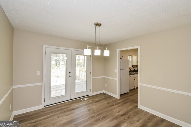 Building Photo - 4073 Westview St