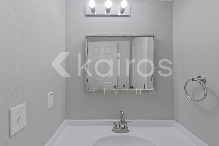 Building Photo - 2806 Shield Ct