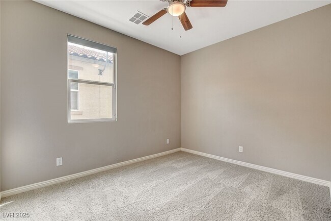 Building Photo - 6237 Fallsview Ct