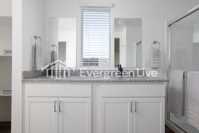 Building Photo - 9117 N 181st Ave