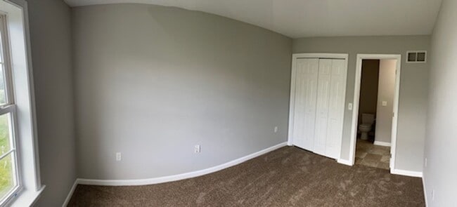 Building Photo - 3 Bed 3 Bath Townhouse in Marietta