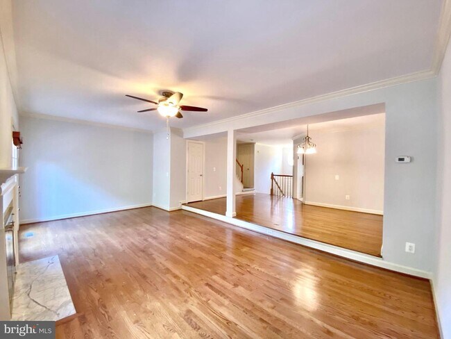Building Photo - 2110 Eluna Ct