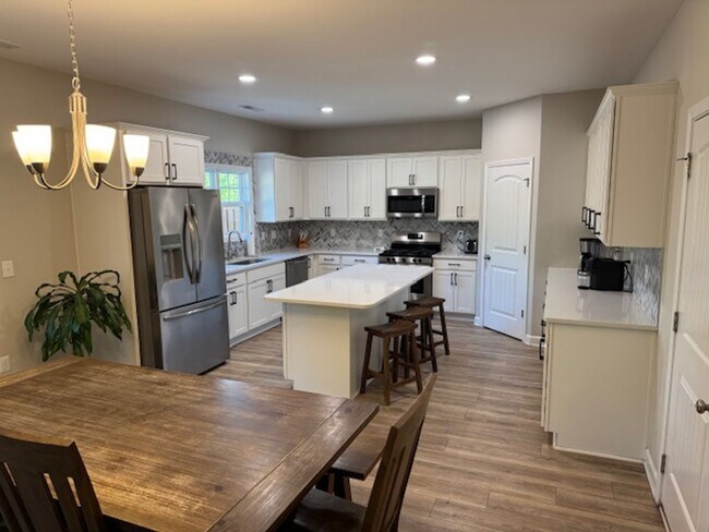 Building Photo - Beautiful 4 Bedroom Home In Oyster Landing- Fenced in Backyard and Community Pool- Available begi...