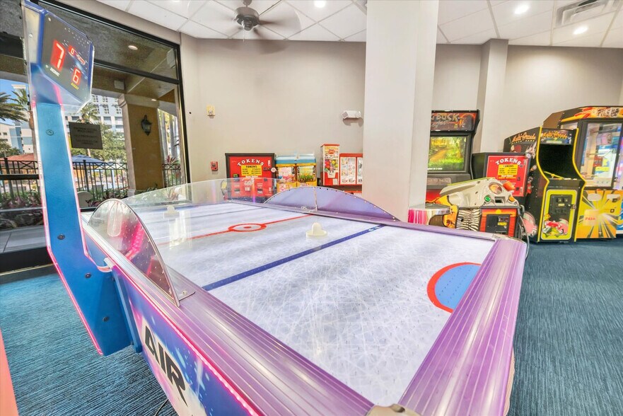 Building Photo - 12539 Floridays Resort Dr