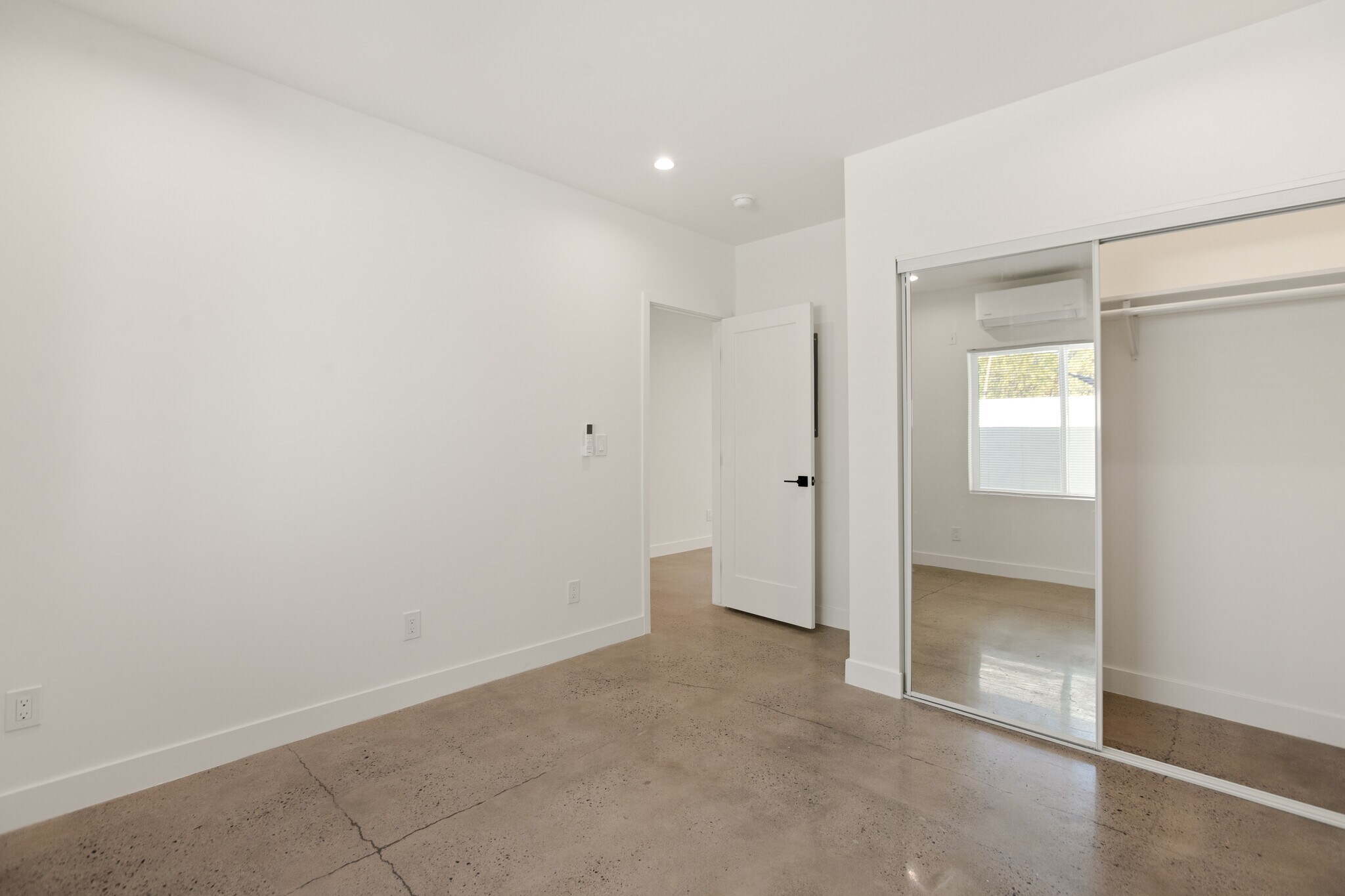 Building Photo - 7314 Fallbrook Ave