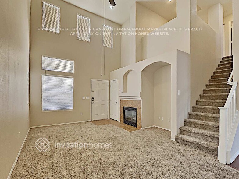 Building Photo - 10325 Adrianna Ave