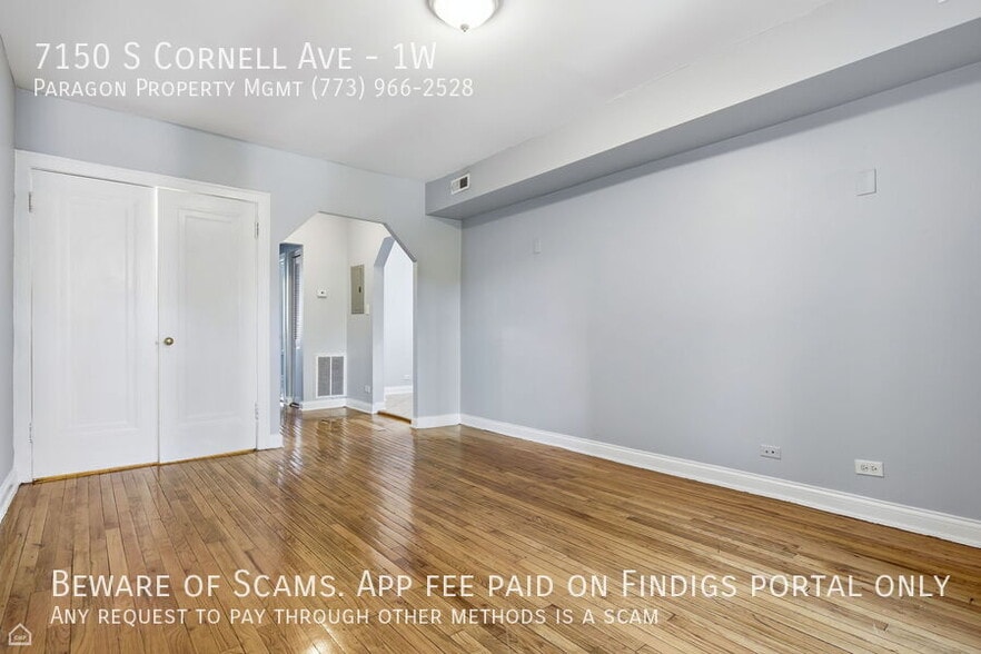 Building Photo - 7150 S Cornell Ave