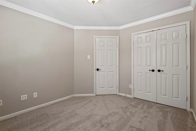 Building Photo - 107 S Spiral Vine Cir