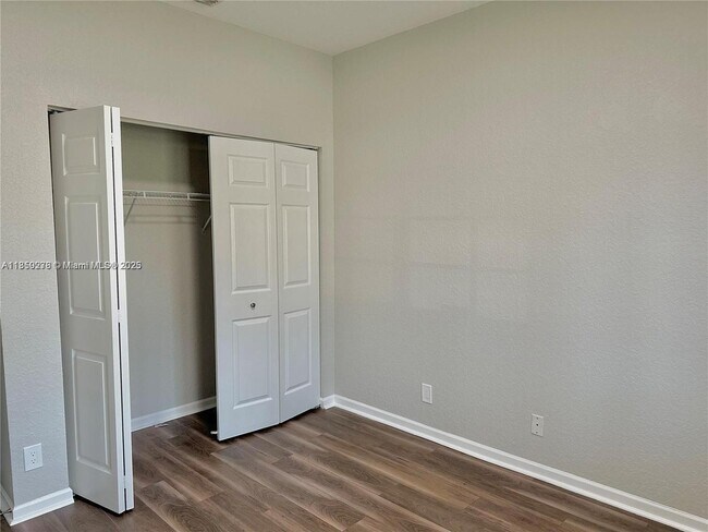 Building Photo - 7611 NW 99th Terrace