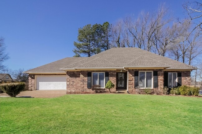 Primary Photo - 4237 Monterey Dr
