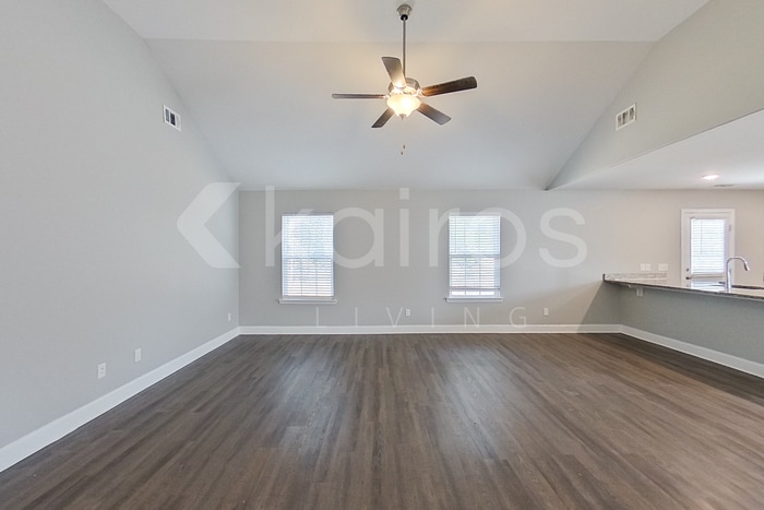 Building Photo - 110 Western Red Cedar Dr