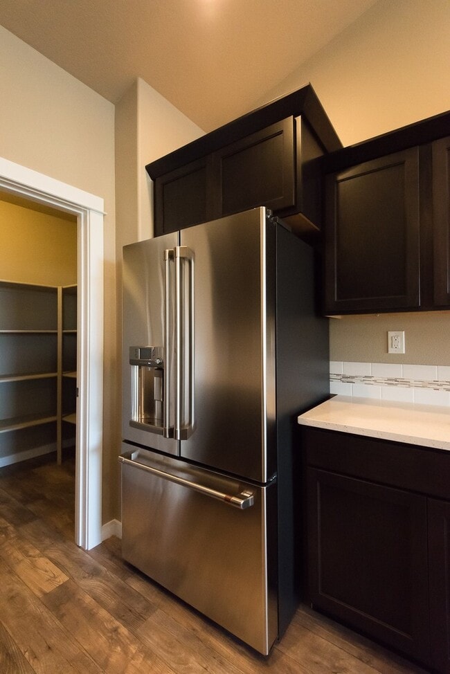 Building Photo - New 4 Bedroom Home in Post Falls with 3 Car Garage!