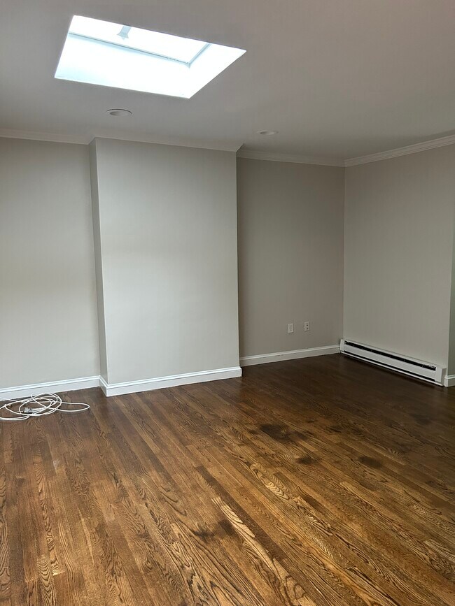 Building Photo - 15 E Springfield St