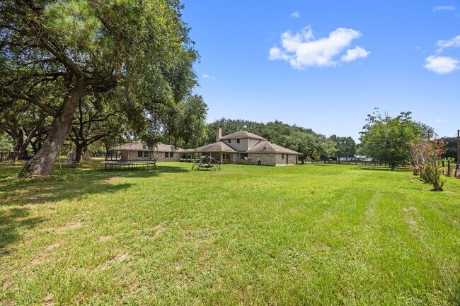 Building Photo - 21503 Fones Rd