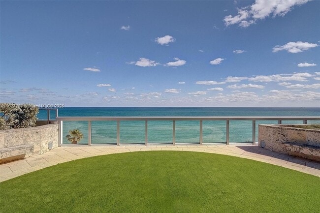 Building Photo - 6801 Collins Ave