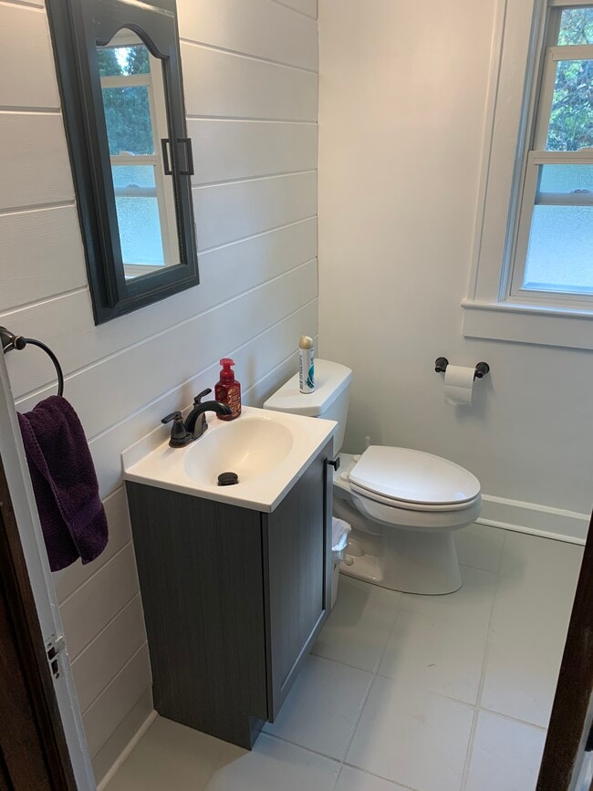 Building Photo - 4734 Hinesley Ave