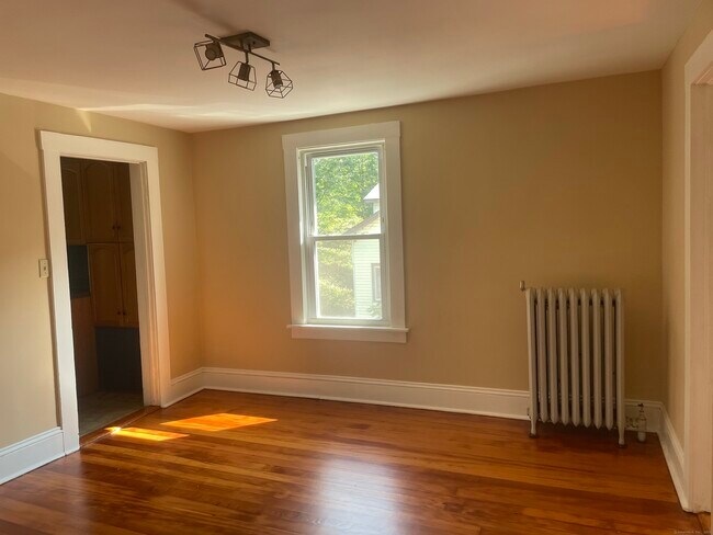 Building Photo - 280 Hamilton Ave