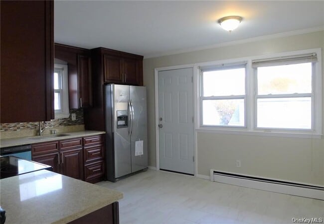 Building Photo - 156 Truman Ave