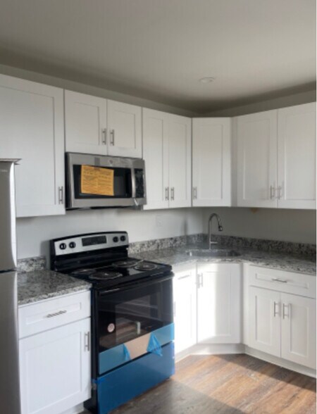 Building Photo - 123 N 53rd St