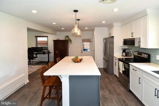 Building Photo - 2 Cinnamon Fern Rd
