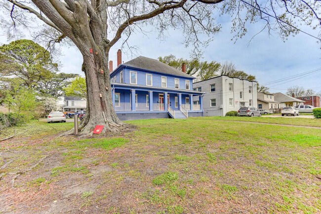 Building Photo - 9501 Granby St