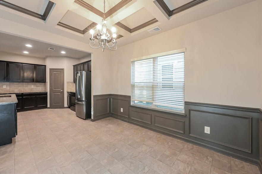 Building Photo - 641 Sweet Ashley Way