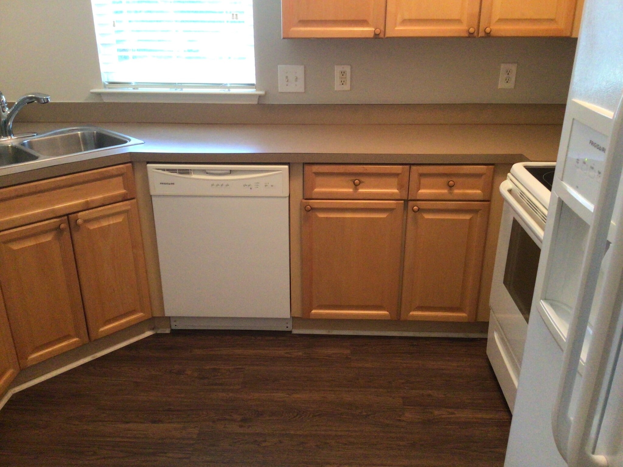 Building Photo - 4003 Semmes Ln