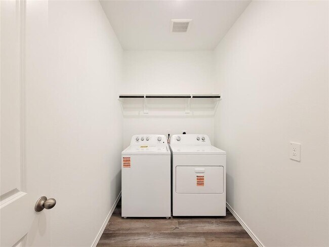 Building Photo - 27410 Oasis Rdg Dr