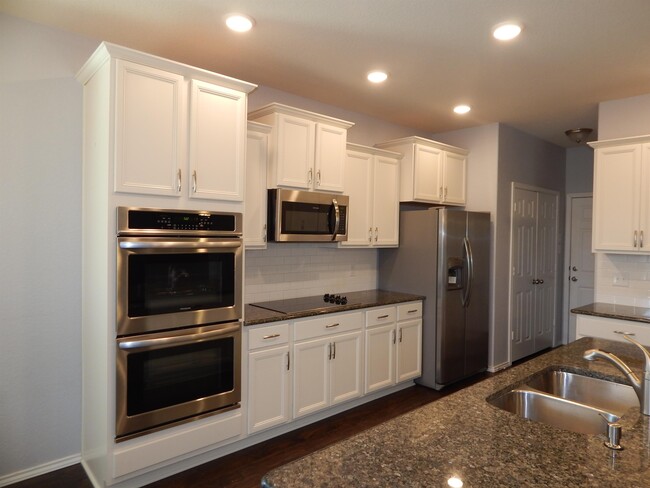 Building Photo - 1310 Stonewall Ridge