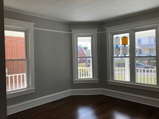 Building Photo - 815 Front St