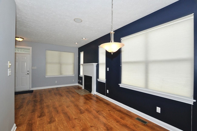 Building Photo - 517 E 23rd St