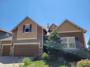 Building Photo - 4 Bed 3 Bath home with A/C and a gas fireplace, Available 5/8! - MileStone Real Estate Services