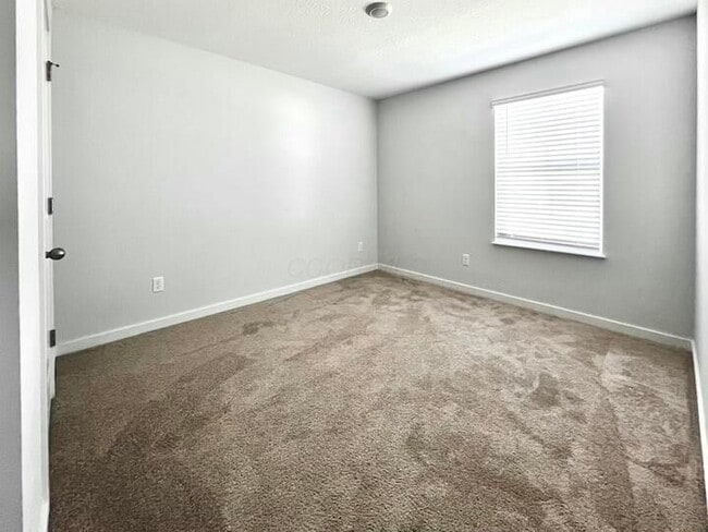 Building Photo - 418 Park Vista Dr