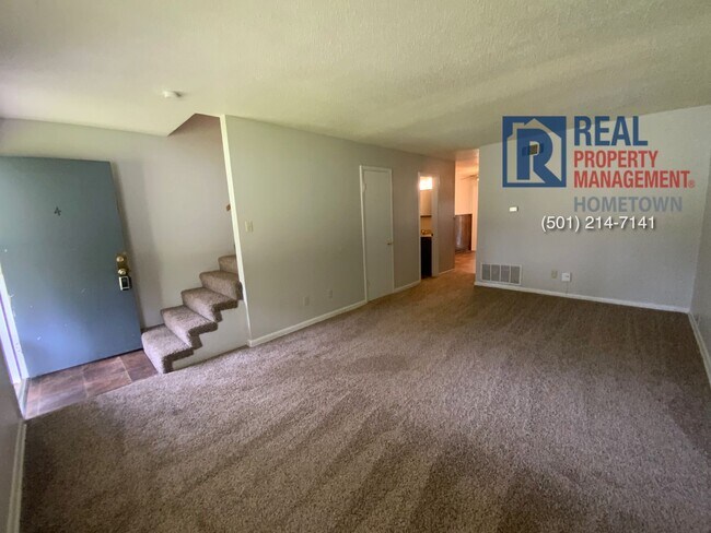Building Photo - 8905 Morris Manor Dr